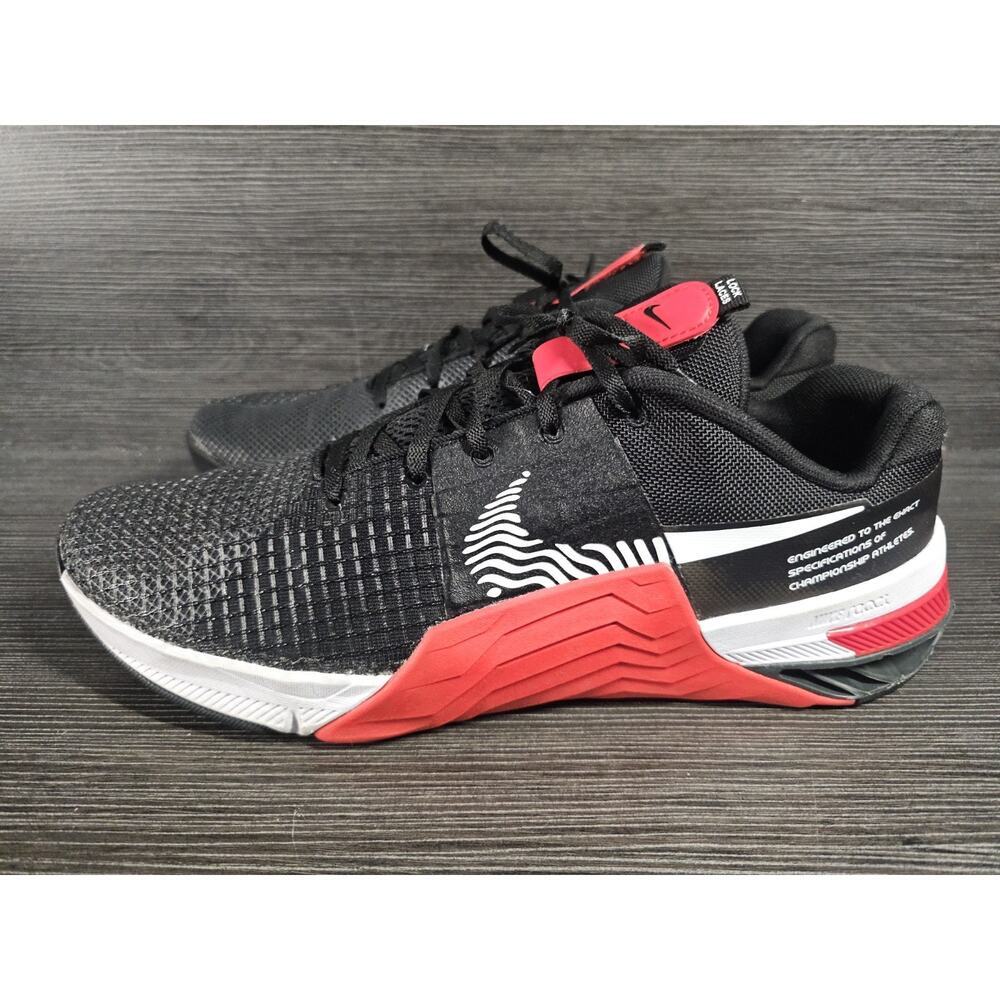 Nike React Metcon 8 Size 14 Black Red White DV4382-015 Hyperlift - Picture 4 of 9